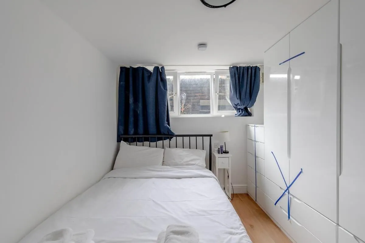 Convenient 1 Bedroom Apartment In Dalston Londyn