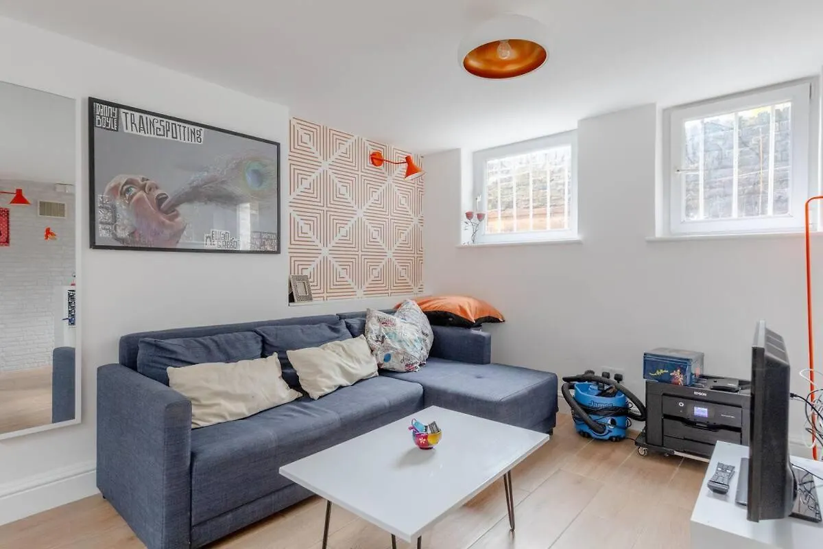 Convenient 1 Bedroom Apartment In Dalston London